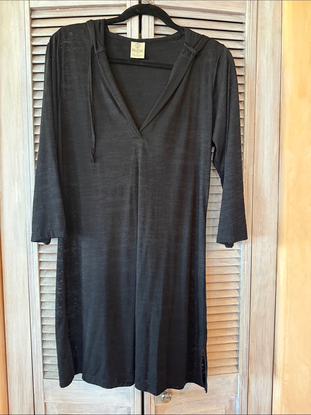 Women’s black swim cover-up
The balance collection by mariks